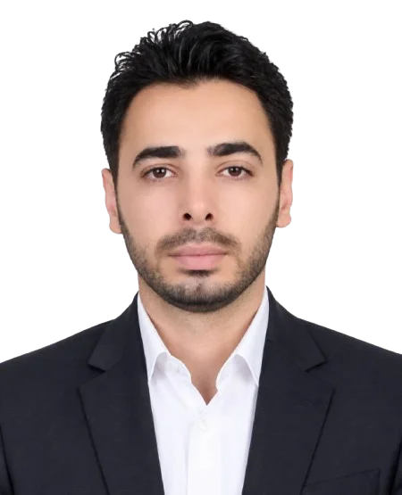 آقای هادی علی حسنی — وکیل پایه یک دادگستری _ وکیل موسسه