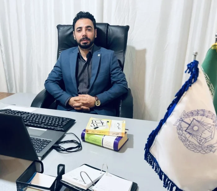 آقای هادی علی حسنی — وکیل پایه یک دادگستری _ وکیل موسسه