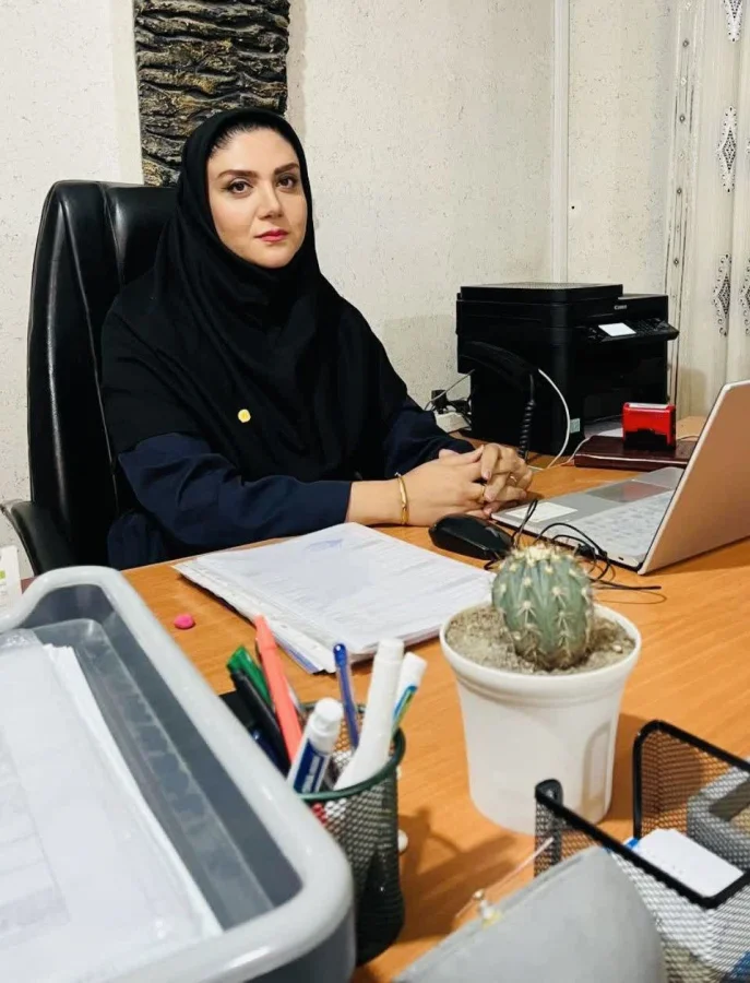 سرکار خانم نسترن تقی زاده — وکیل پایه یک دادگستری — وکیل موسسه