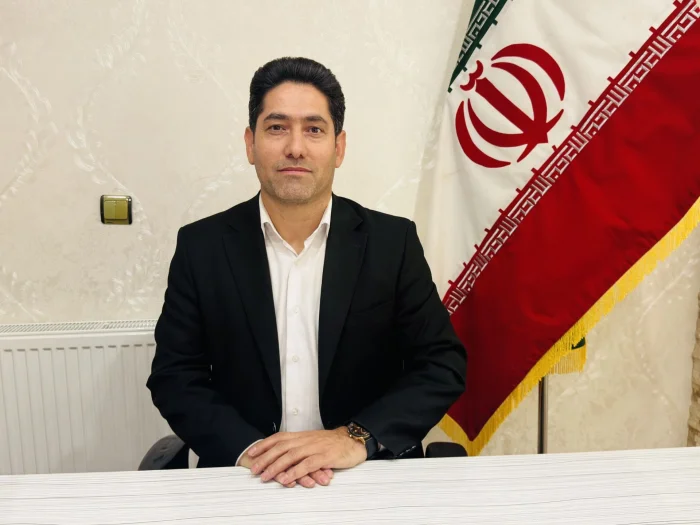 دکتر امیر علی فرهنگ — مشاور حقوقی و کارشناس قراردادها